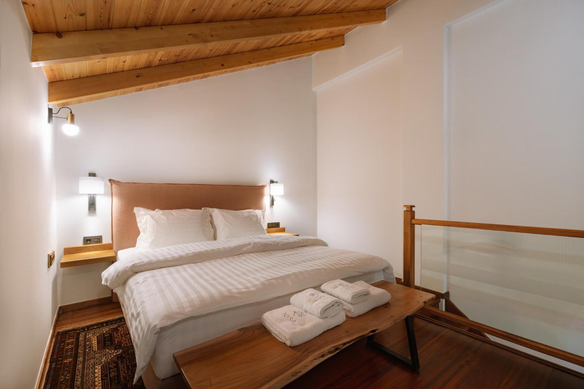 Νysa Hotel Moustheni Bagian luar foto